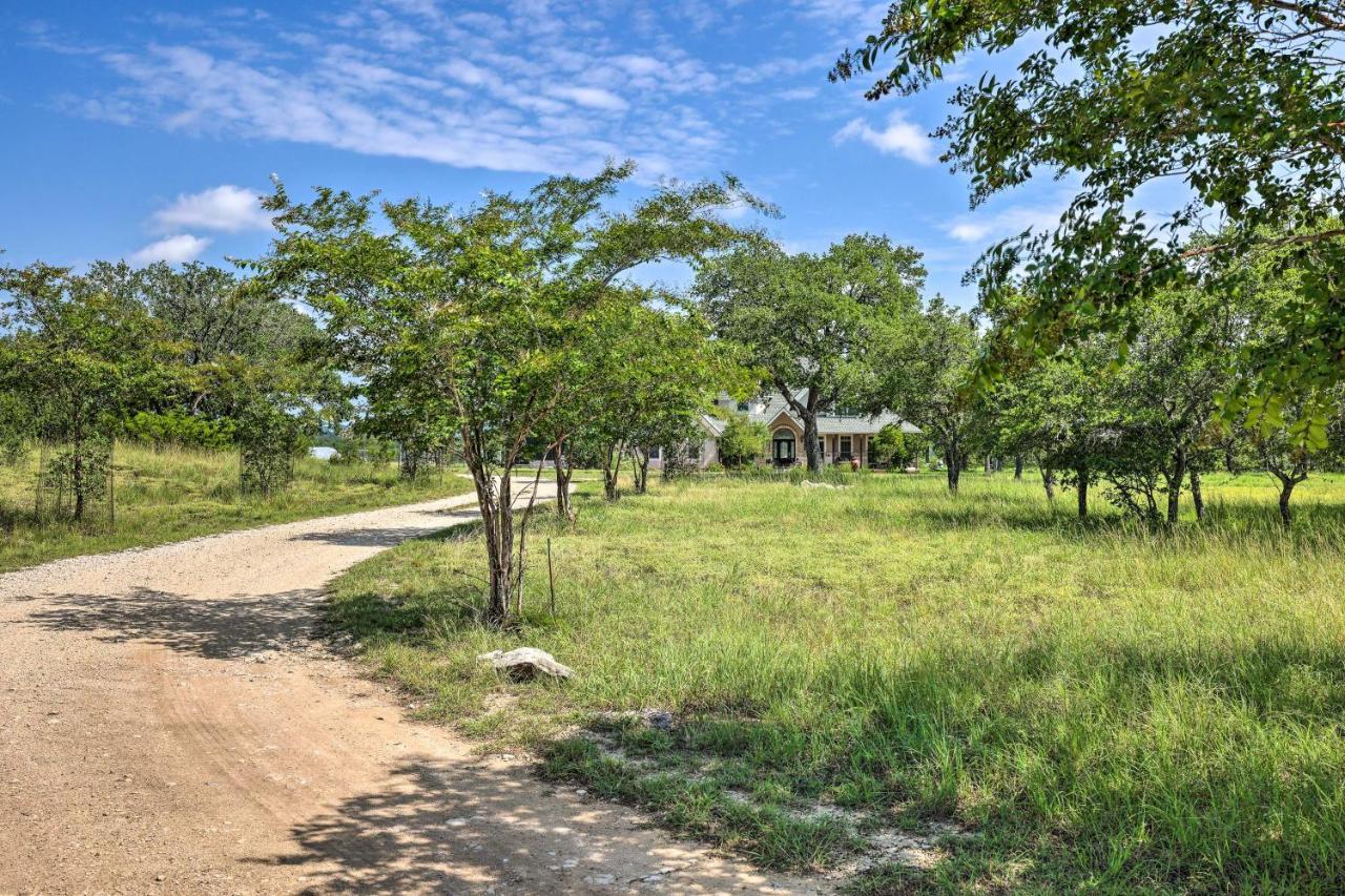 Cozy Spring Branch Cottage In Hill Country! Exteriör bild