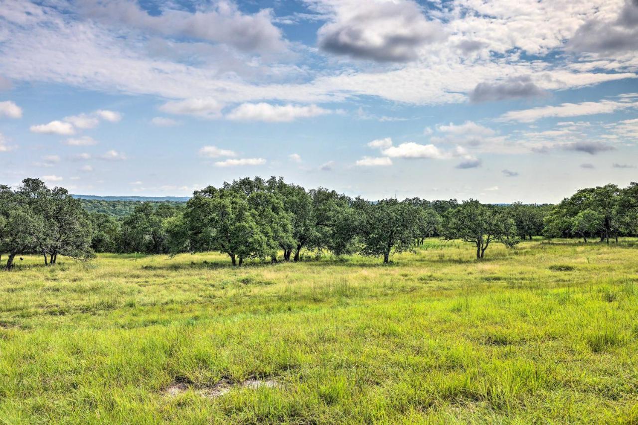 Cozy Spring Branch Cottage In Hill Country! Exteriör bild